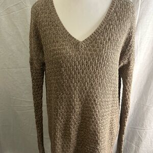 American Eagle Outfitters Brown V-Neck Sweater oversized and comfy